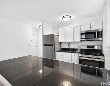 1 Walter Avenue - Photo Thumbnail 6