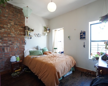 758 Willoughby Avenue - Photo Thumbnail 12