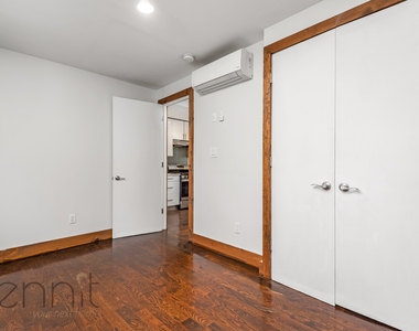 758 Willoughby Avenue - Photo Thumbnail 4