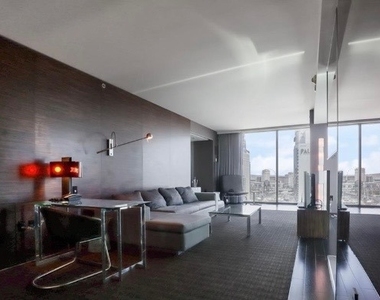 4381 W Flamingo Road - Photo Thumbnail 2