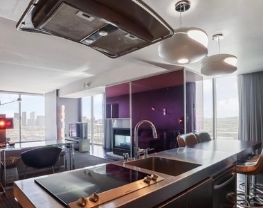 4381 W Flamingo Road - Photo Thumbnail 4