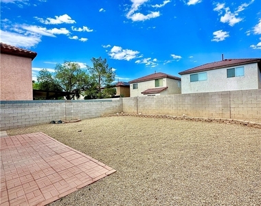 10232 Grecian Laurel Court - Photo Thumbnail 20
