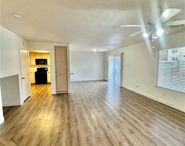 10232 Grecian Laurel Court - Photo Thumbnail 2