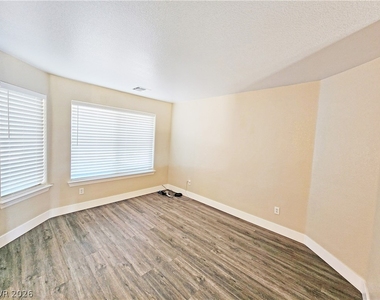 4591 Stoneham Street - Photo Thumbnail 6