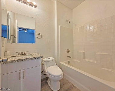 1121 Sixshooter Avenue - Photo Thumbnail 23