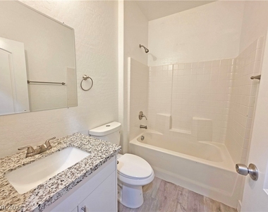 1121 Sixshooter Avenue - Photo Thumbnail 13