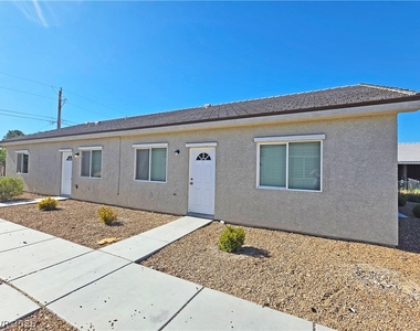 1121 Sixshooter Avenue - Photo Thumbnail 1