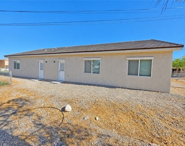 1121 Sixshooter Avenue - Photo Thumbnail 24