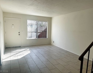 4338 Caliente Street - Photo Thumbnail 3