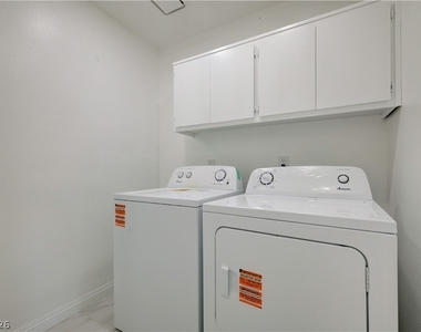 313 Crosswind Way - Photo Thumbnail 24