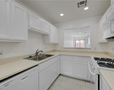 313 Crosswind Way - Photo Thumbnail 17