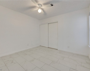 313 Crosswind Way - Photo Thumbnail 31