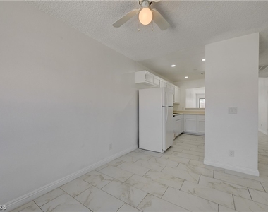 313 Crosswind Way - Photo Thumbnail 23