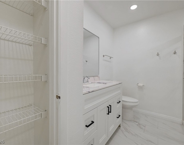 313 Crosswind Way - Photo Thumbnail 39