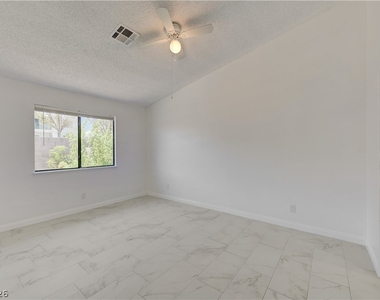 313 Crosswind Way - Photo Thumbnail 26