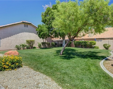 313 Crosswind Way - Photo Thumbnail 45
