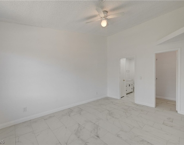 313 Crosswind Way - Photo Thumbnail 33
