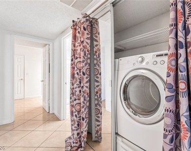 1701 E Katie Avenue - Photo Thumbnail 27
