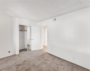 1701 E Katie Avenue - Photo Thumbnail 25