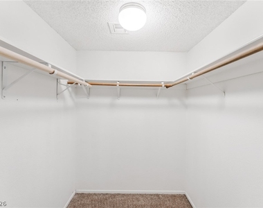 1701 E Katie Avenue - Photo Thumbnail 20