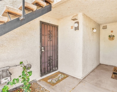 1701 E Katie Avenue - Photo Thumbnail 3