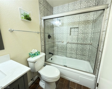 4509 Sirius Avenue - Photo Thumbnail 14