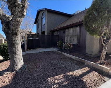 4509 Sirius Avenue - Photo Thumbnail 1