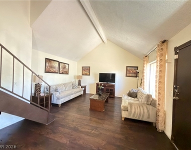 4509 Sirius Avenue - Photo Thumbnail 6