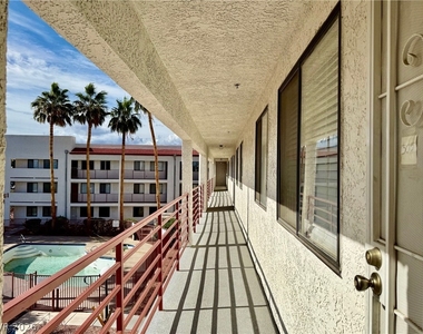 1381 E University Avenue - Photo Thumbnail 8