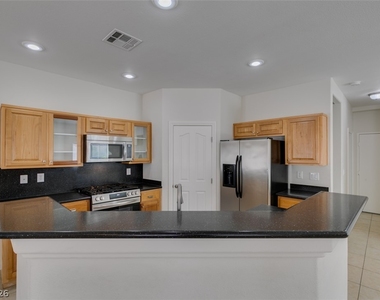 1149 Amarillo Sky Place - Photo Thumbnail 12