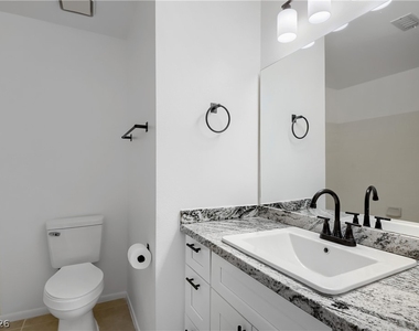 3216 Harbor Vista St - Photo Thumbnail 9