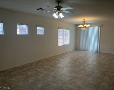 10922 Moonbeam Glow Lane - Photo Thumbnail 31