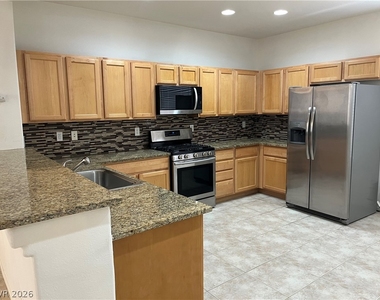 10922 Moonbeam Glow Lane - Photo Thumbnail 35