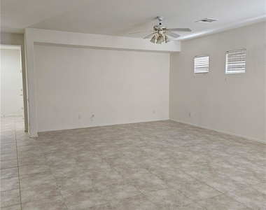10922 Moonbeam Glow Lane - Photo Thumbnail 2