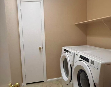3093 Cerone Court - Photo Thumbnail 11
