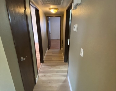 4706 Obannon Drive - Photo Thumbnail 7