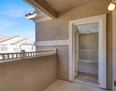 5855 Valley Drive - Photo Thumbnail 16