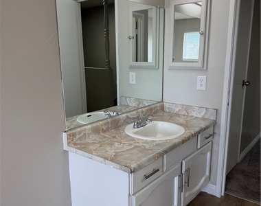 5188 Garden Lane - Photo Thumbnail 24