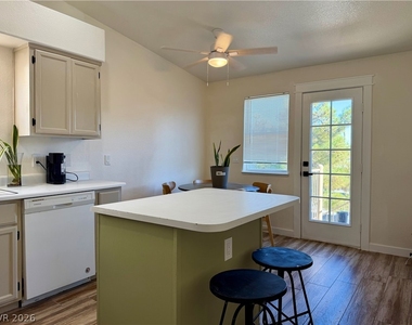 7564 Durham Hall Avenue - Photo Thumbnail 6