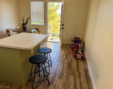 7564 Durham Hall Avenue - Photo Thumbnail 4