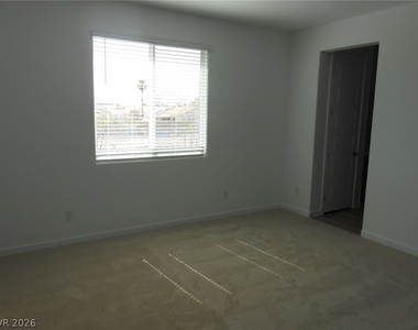 1025 Copper Robin Street - Photo Thumbnail 10