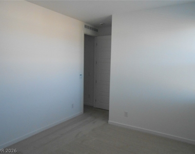 1025 Copper Robin Street - Photo Thumbnail 24