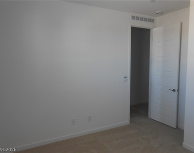 1025 Copper Robin Street - Photo Thumbnail 20