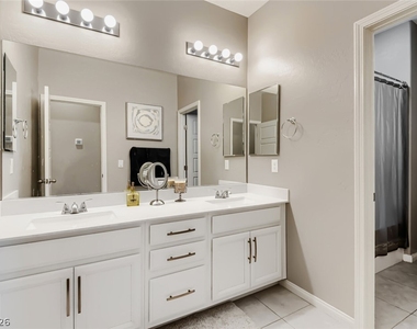 10952 Sophie Mound Street - Photo Thumbnail 20