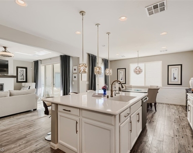 10952 Sophie Mound Street - Photo Thumbnail 7