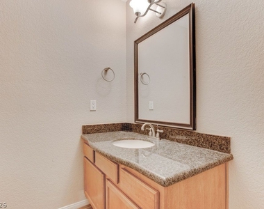 9325 W Desert Inn Road - Photo Thumbnail 12