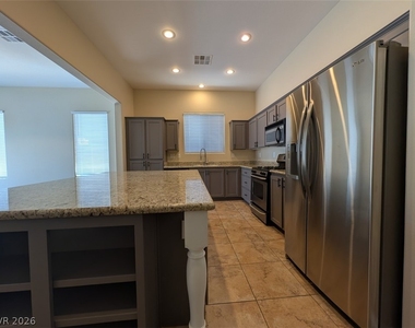 1032 Via Canale Drive - Photo Thumbnail 9
