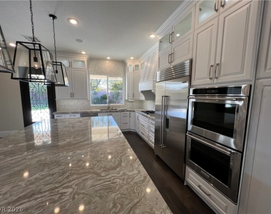10895 Iris Canyon Lane - Photo Thumbnail 3