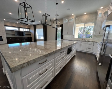 10895 Iris Canyon Lane - Photo Thumbnail 4