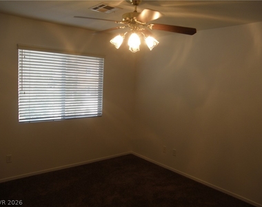 6211 Blushing Willow Street - Photo Thumbnail 8